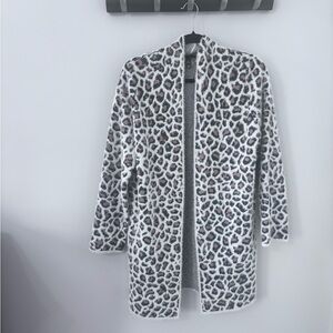 Alya Animal Print Cheetah Neutral Brown Taupe Cardigan Sweater Coat Medium